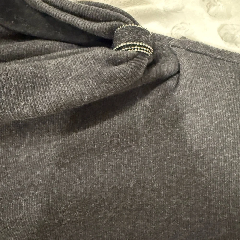 Brunello Cucinelli Asymmetrical Mock Neck Size L (fits like a M) - Picture 3 of 9